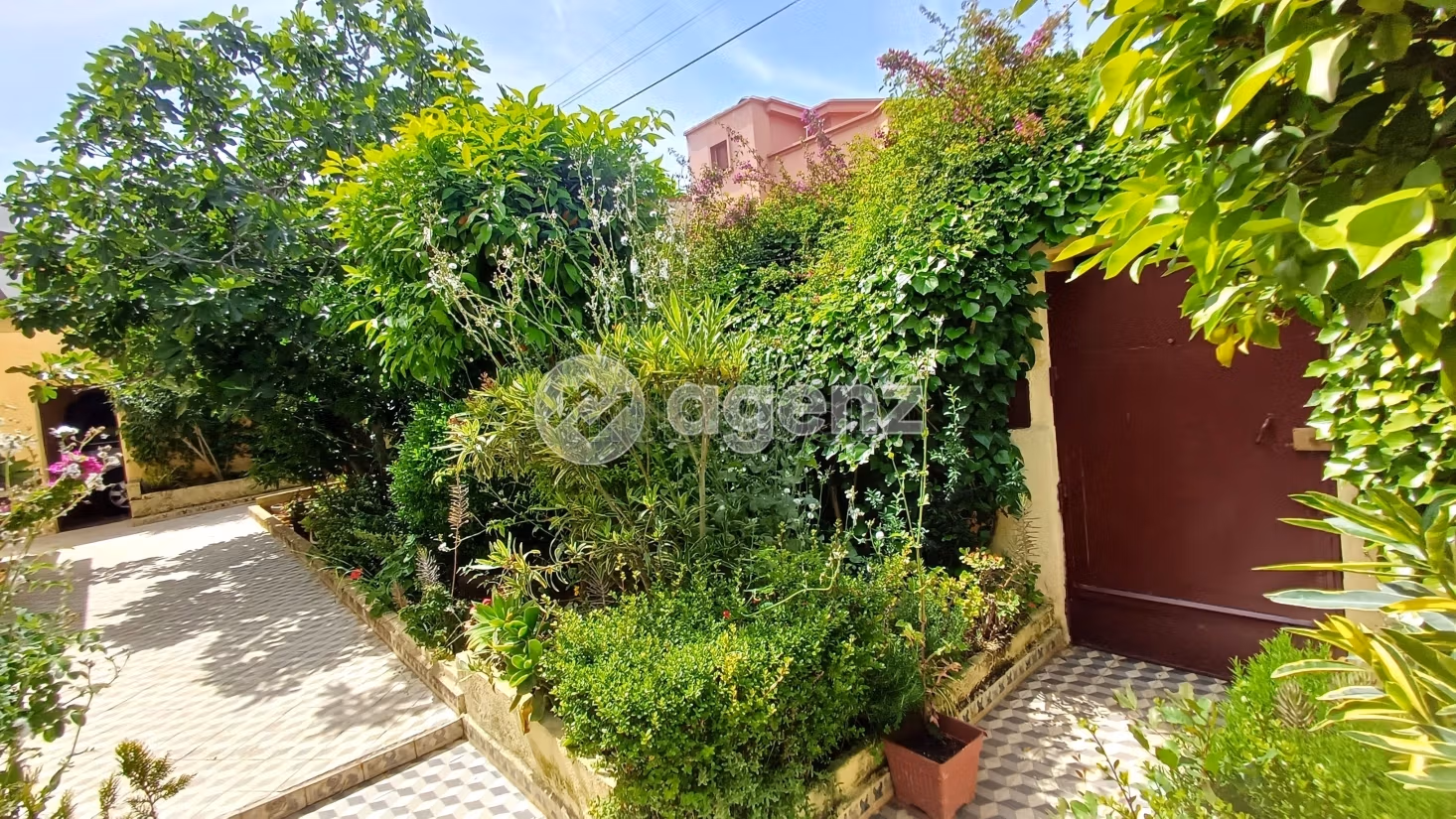 Villa te koop 480 m², 3 slaapkamers El Menzeh Meknès