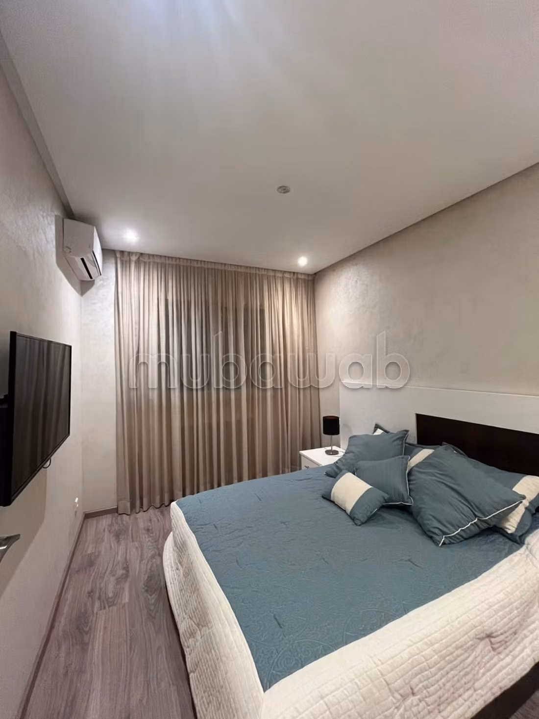 Appartement meublée 2 chambres salon — 6