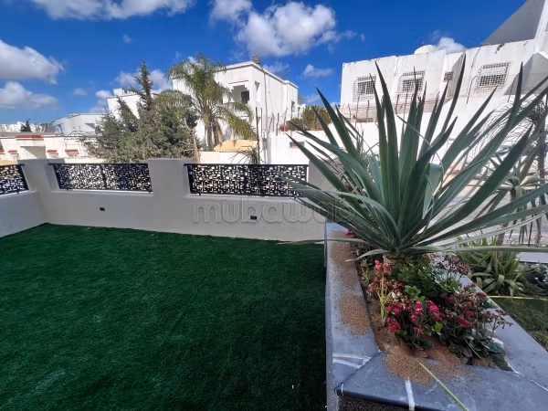 In vendita APPARTAMENTO S1 con terrazza a Ennasr 1