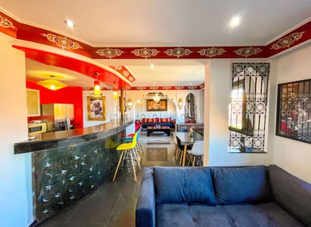 Appartement en location à Camp Al Ghoul.
Surface totale 110 m².
Meublé