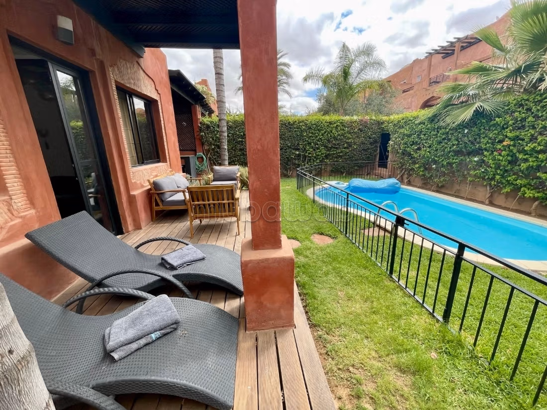 Villa 256 m2,3 Chs, piscine