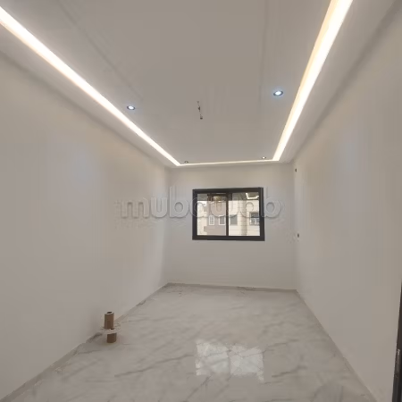 Splendido appartamento da acquistare a Centre. Superficie 70 m². Doppi vetri, porta blindata