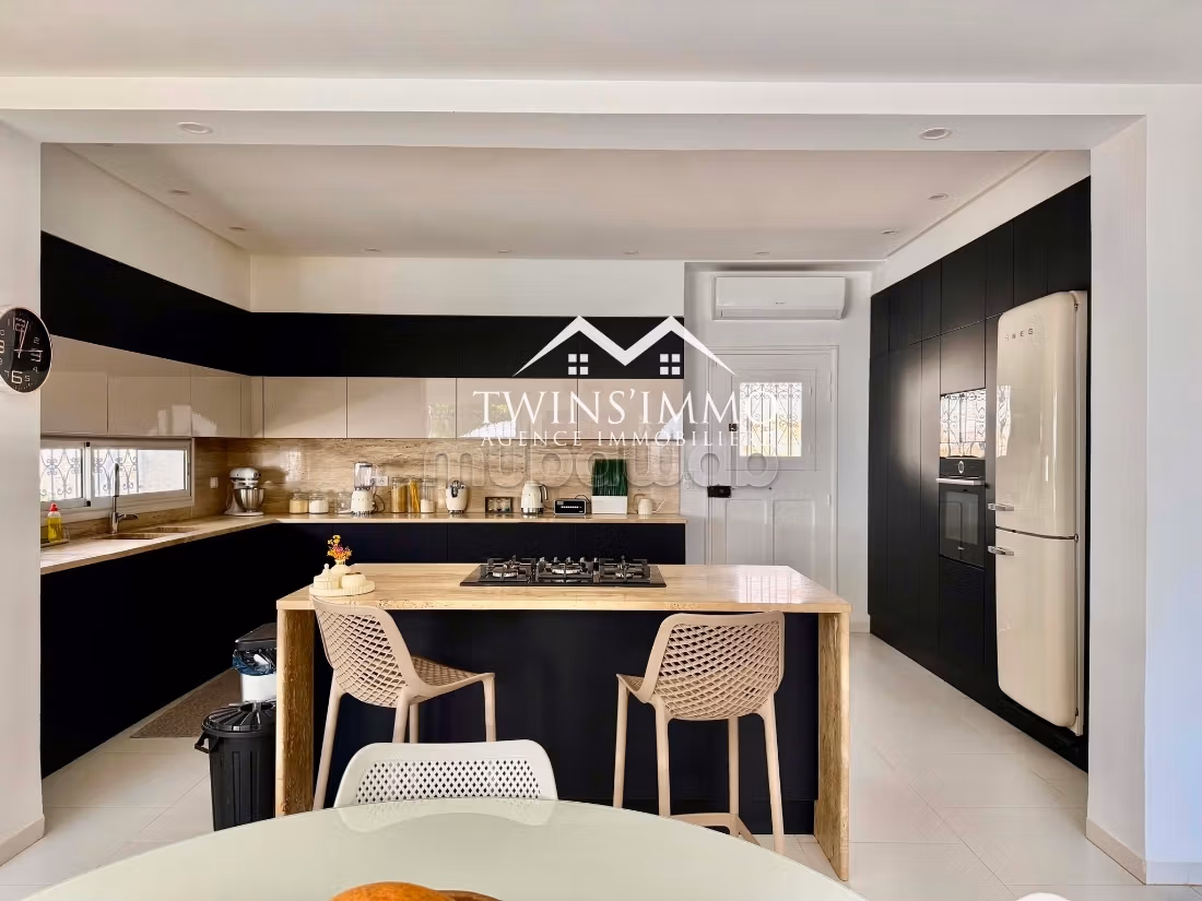 Magnifica villa ristrutturata a Gammarth Supérieur