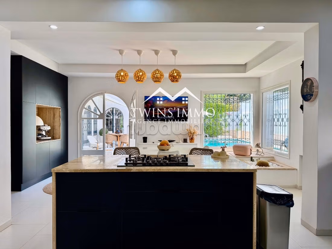 Magnifica villa ristrutturata a Gammarth Supérieur