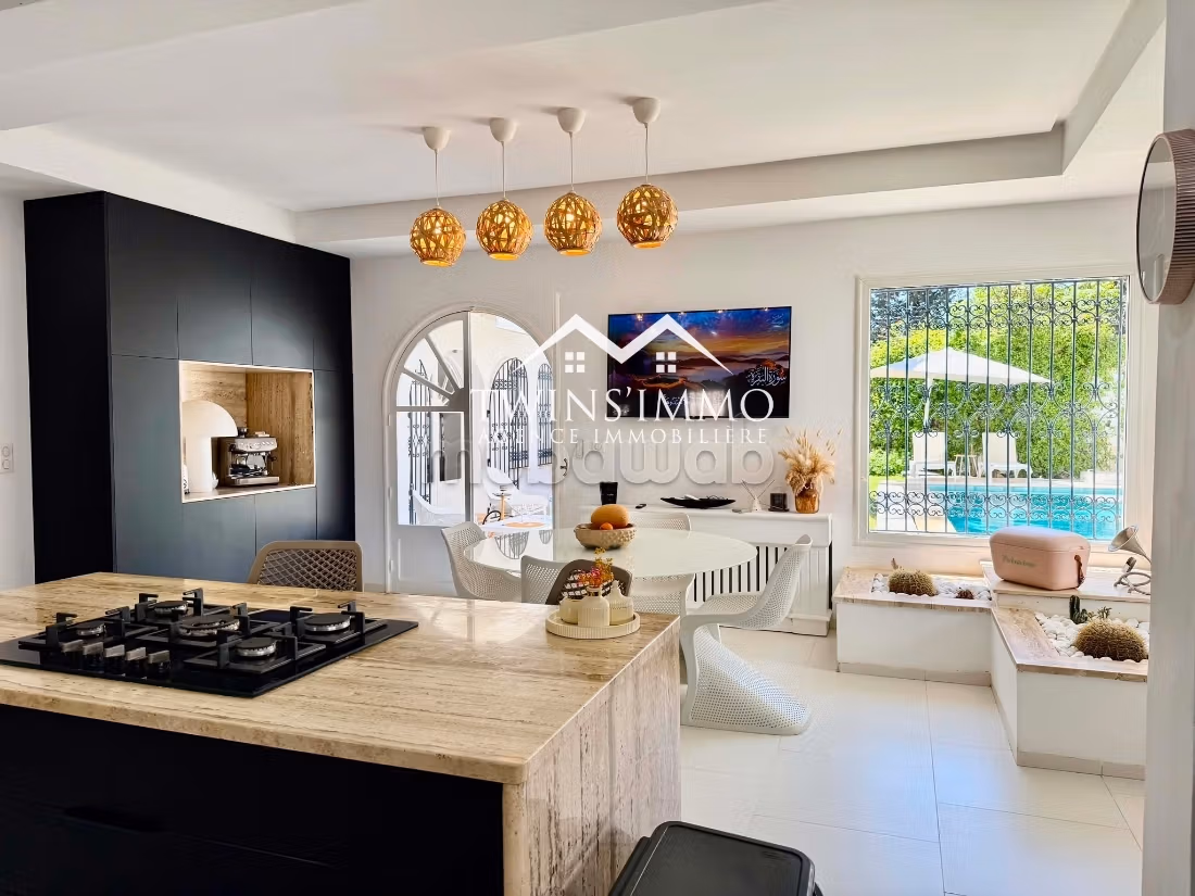Magnifica villa ristrutturata a Gammarth Supérieur