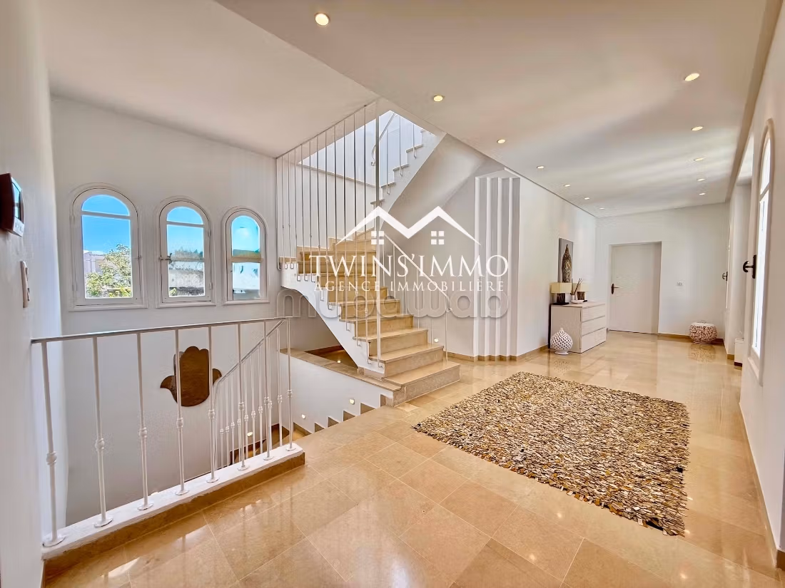Magnifica villa ristrutturata a Gammarth Supérieur