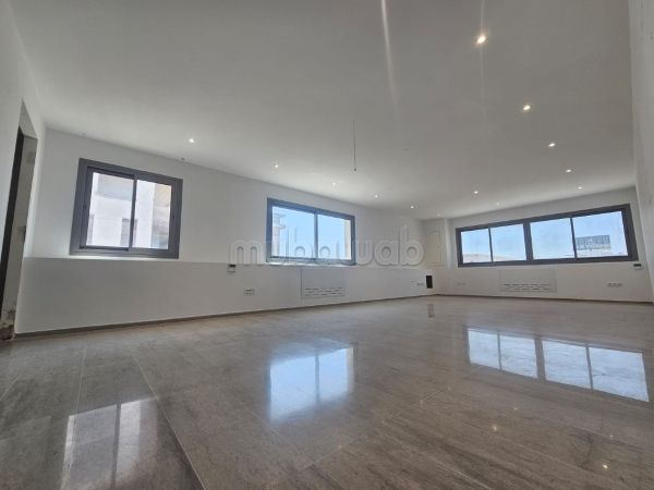 Office for rent of 277 m² in Lake 3