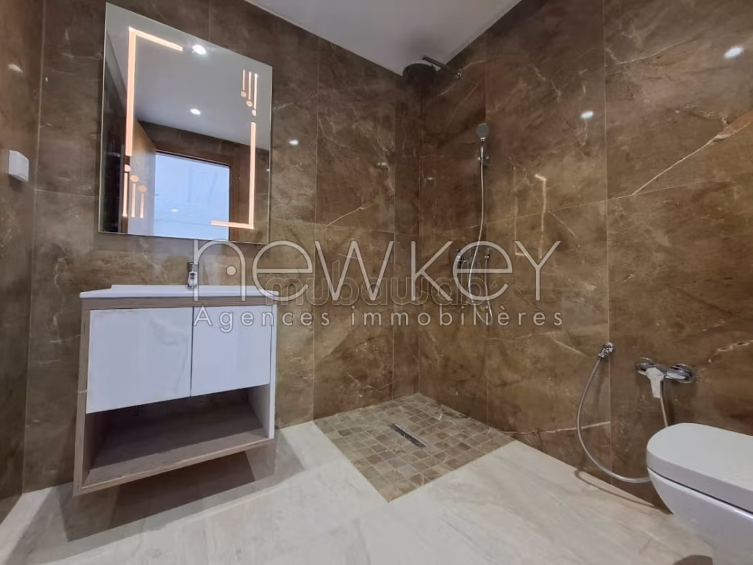 Appartement S1 à louer à La Soukra