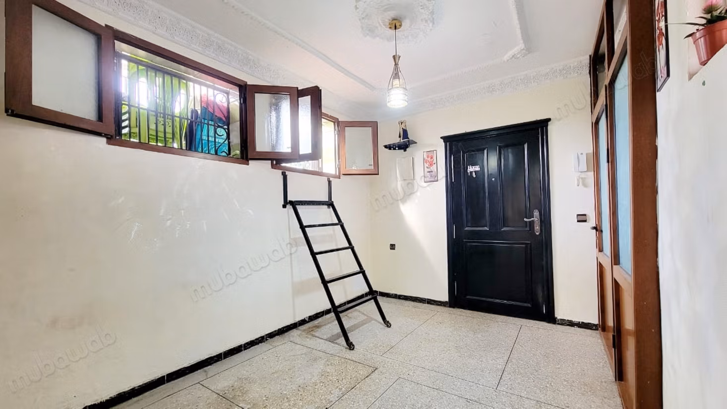 Appartement residence fermée sans ascensseur