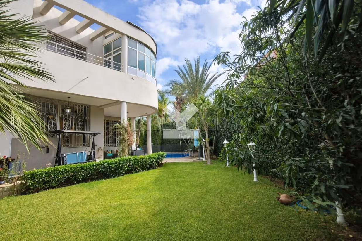 Villa prestige 616 m² – Sidi Maarouf