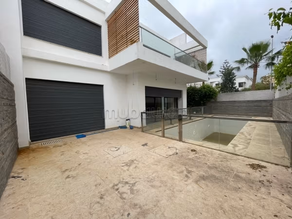 Villa en location à Sidi Maarouf