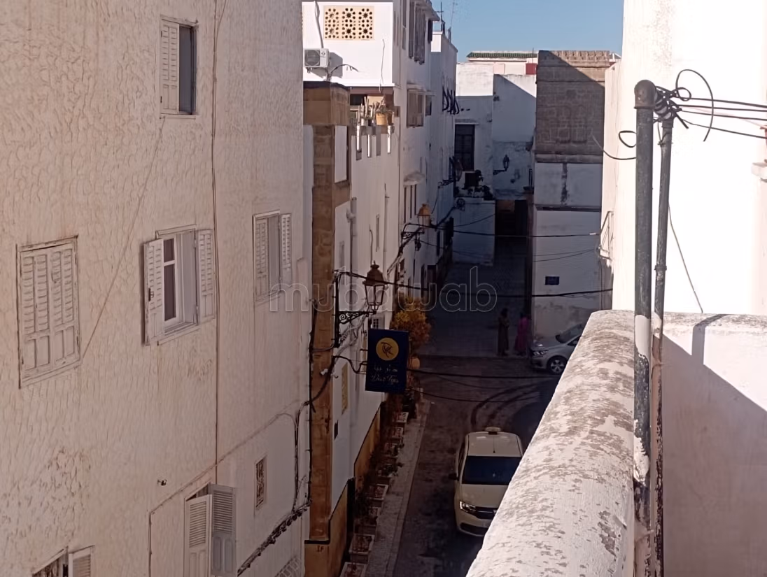 Vind je riad om te kopen in Medina. 9 comfortabele kamers. Goed ingericht
