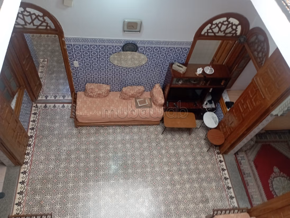 Vind je riad om te kopen in Medina. 9 comfortabele kamers. Goed ingericht