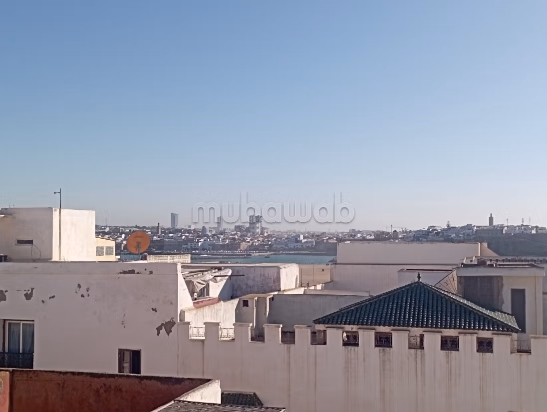 Vind je riad om te kopen in Medina. 9 comfortabele kamers. Goed ingericht