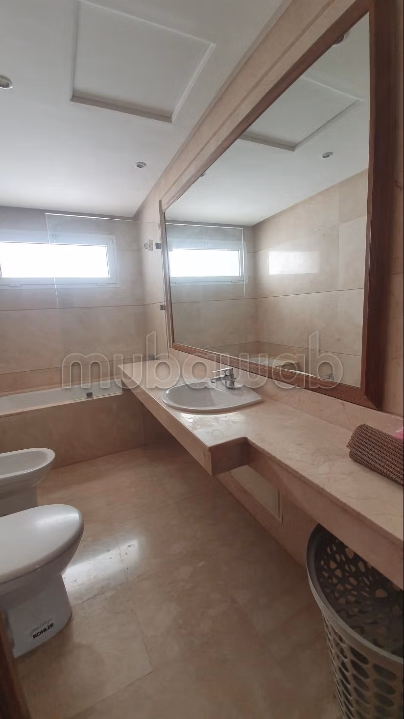 Appartement trois chambres vide à louer à Racine — 5
