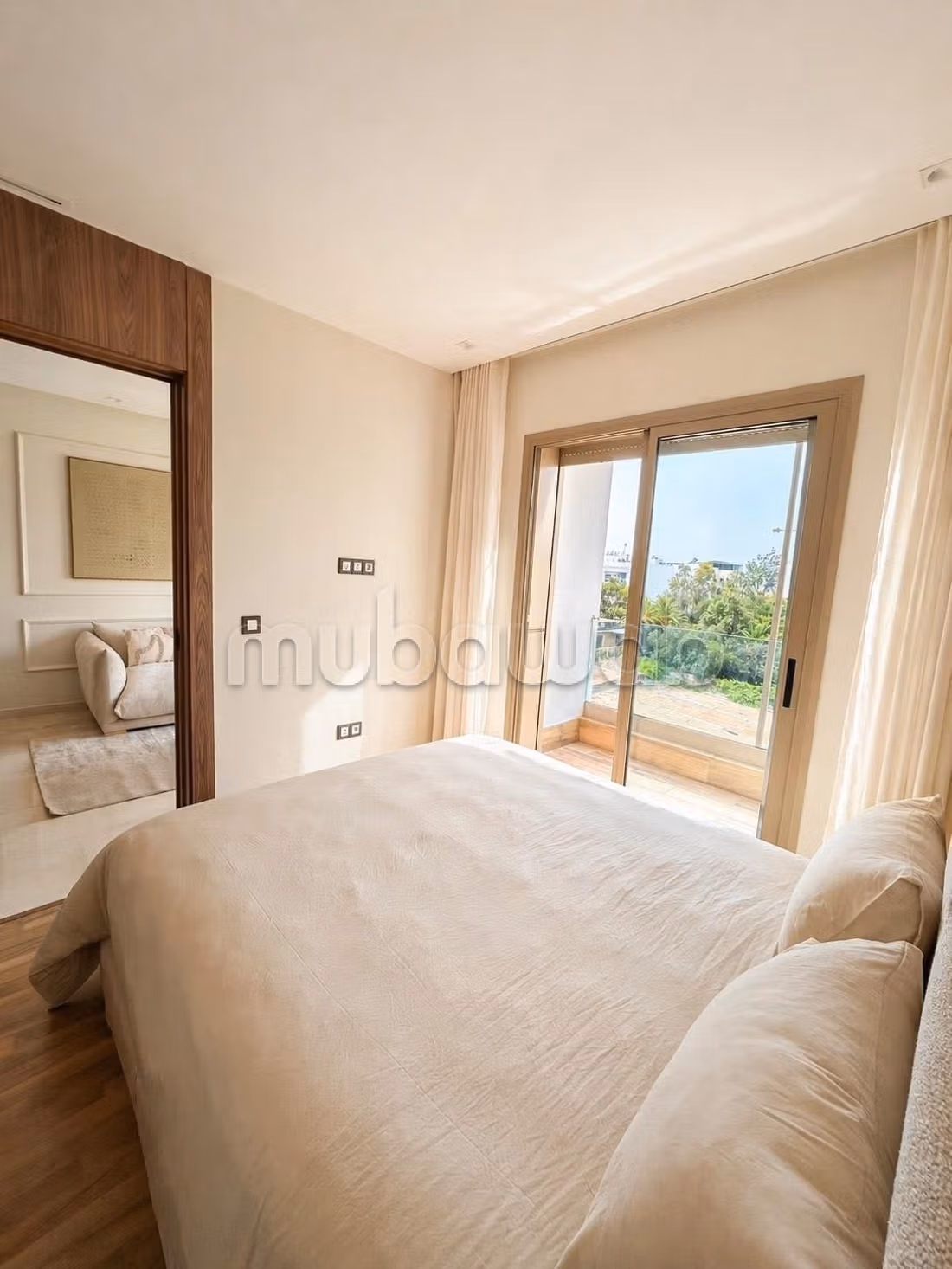 Vente d'un bel appartement à Oasis. 1 Pièce. Salon Marocain et antenne parabolique — 2