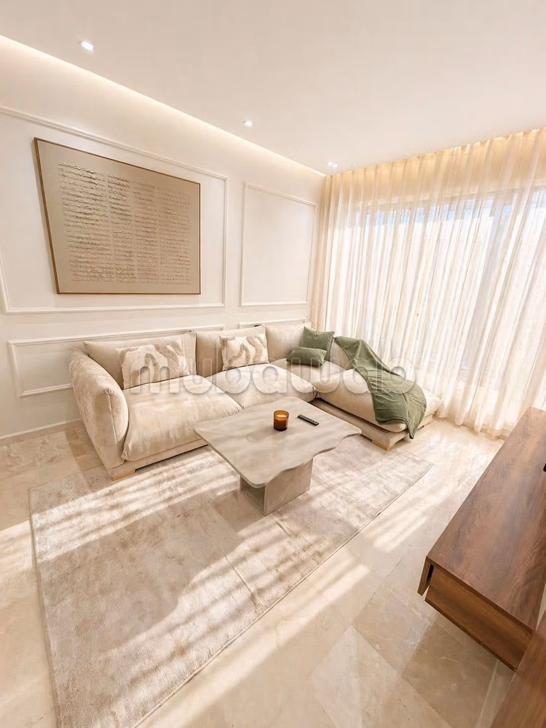 Vente d'un bel appartement à Oasis. 1 Pièce. Salon Marocain et antenne parabolique — 3