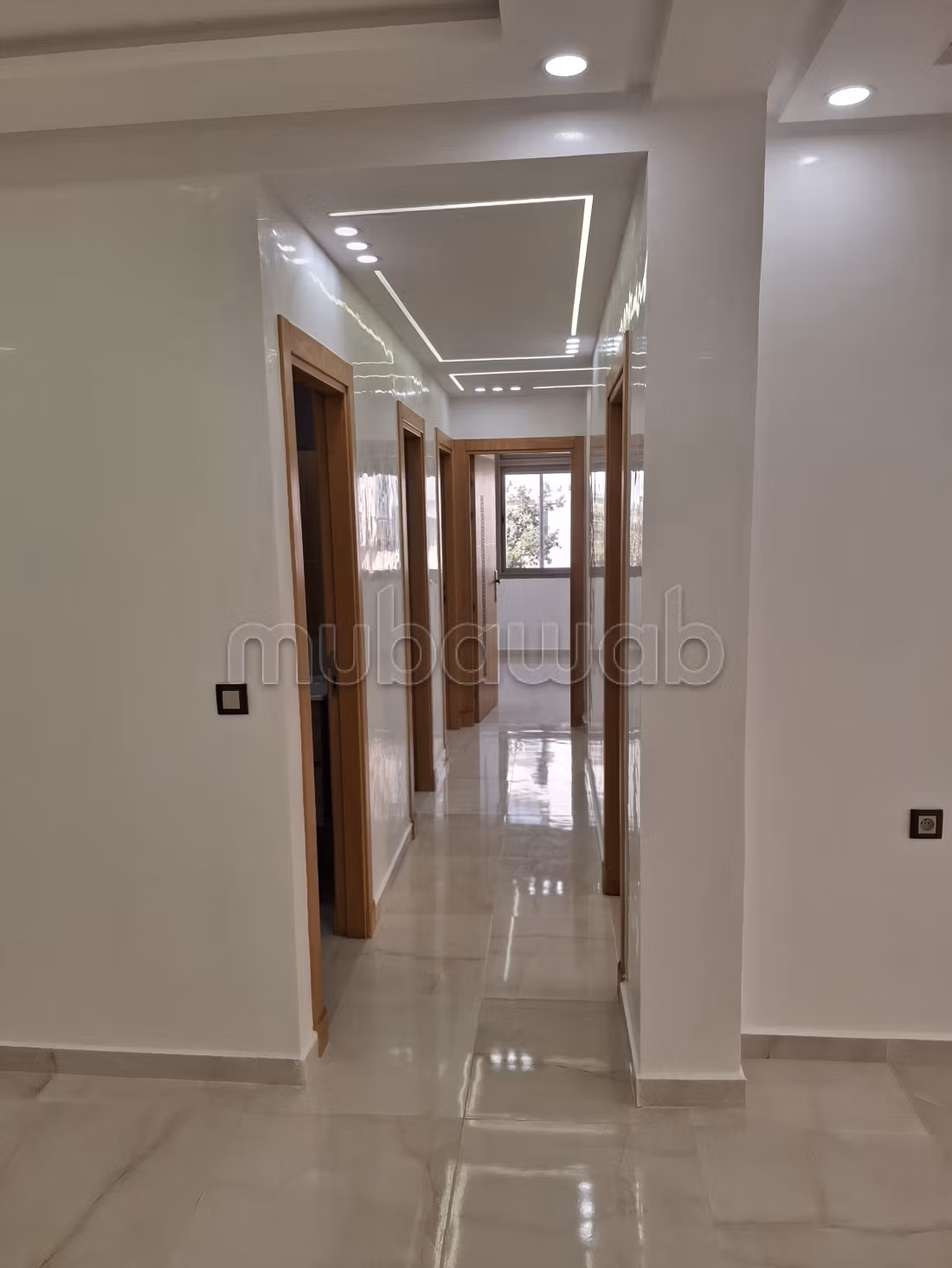 Très bel appartement en location à Agdal. 4 pièces confortables. Porte blindée, sécurité — 2