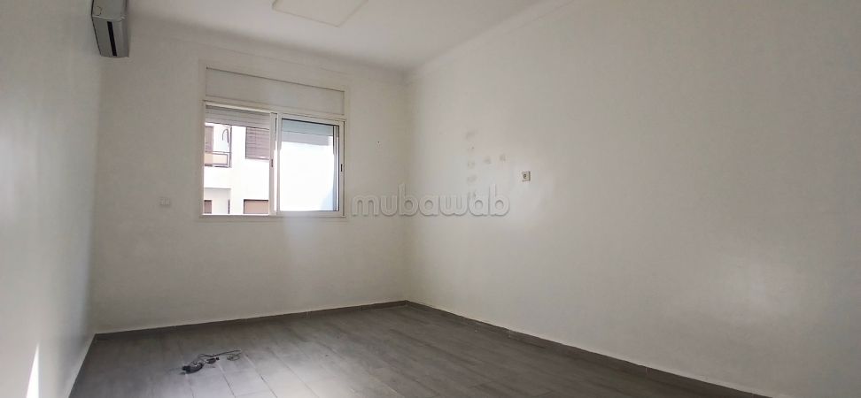 Bel appartement à vendre 
Idéal habitation, bureau ou investissement locatif