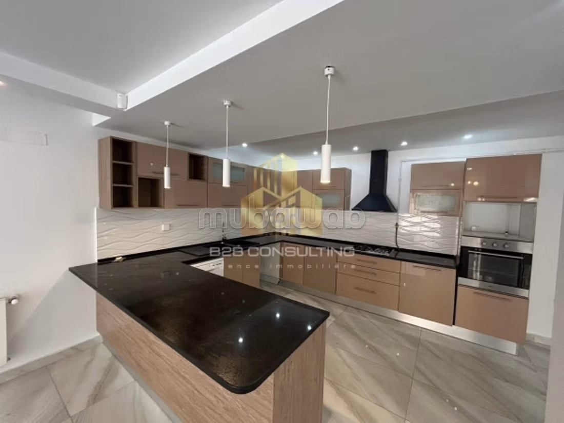Location d un R d jardin S3 a gammarth supérieur