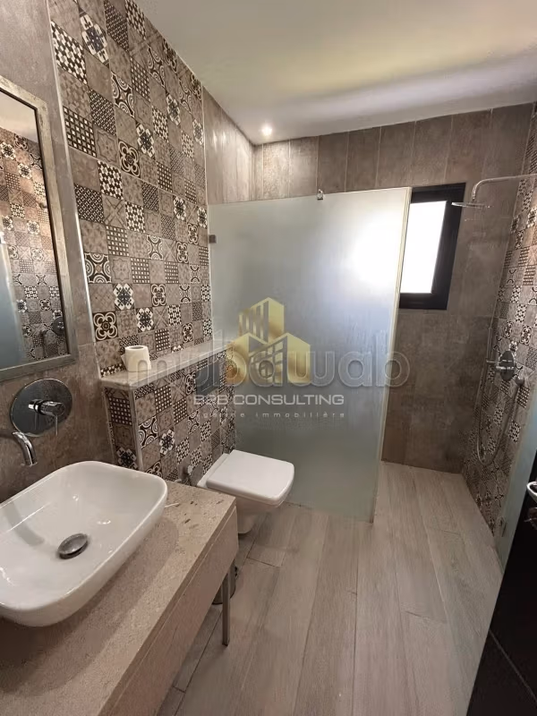 Location d un R d jardin S3 a gammarth supérieur