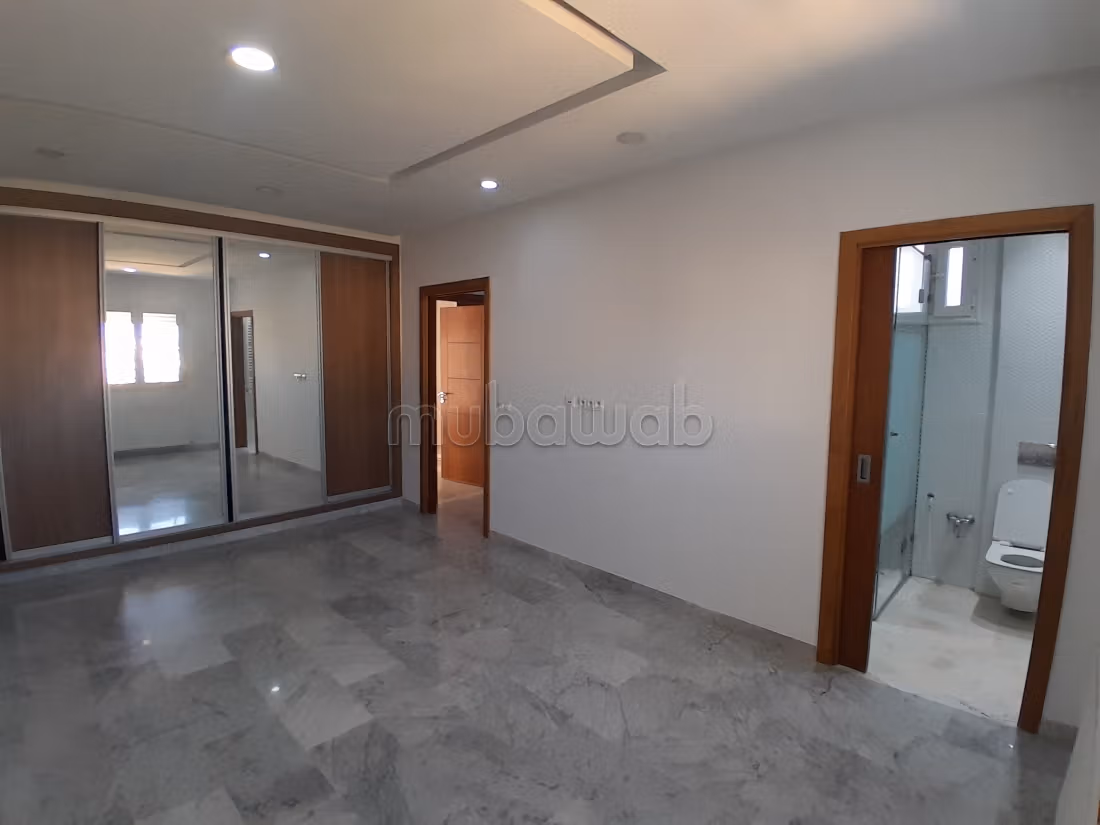 A louer Etage de villa S3