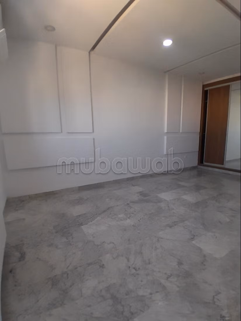 A louer Etage de villa S3