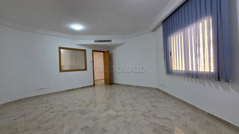 Reception office plus 8 at lake 1