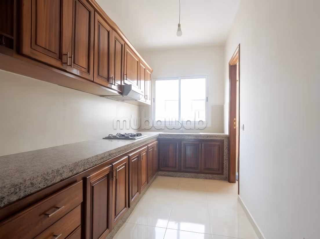 Appartement a louer a Agdal Avenue Atlas 2 chambres terrasse 4eme etage ascenseur garage — 6