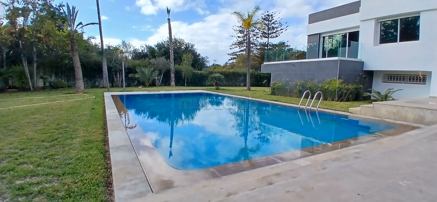 Villa de luxe à louer 
Quartier Les Ambassadeurs 
Rabat