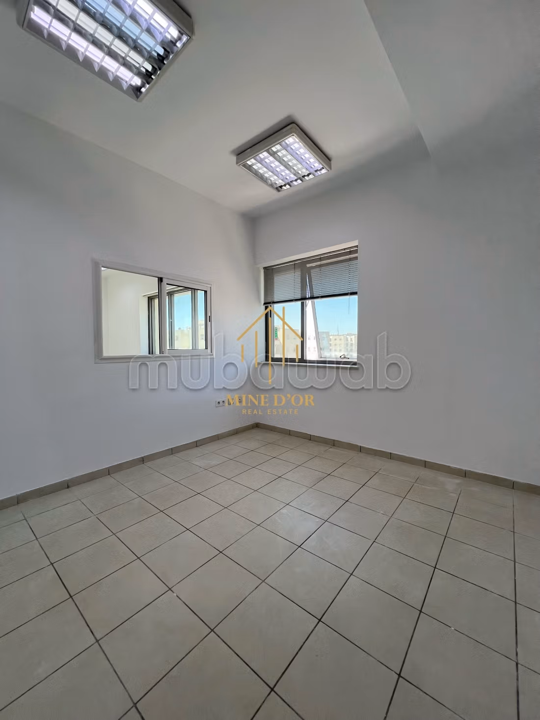 Location Bureau en 4 espaces au CUN