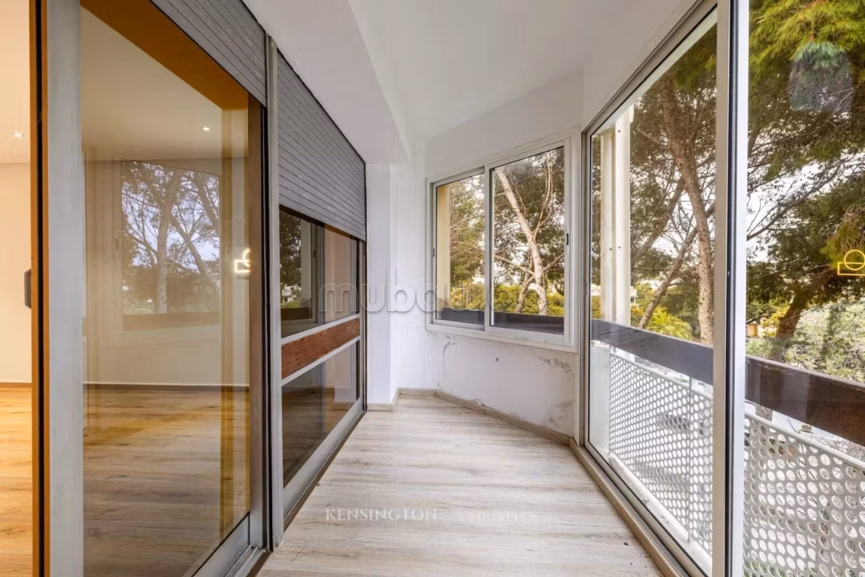 Bel appartement moderne à louer Avenue Med 6 — 5