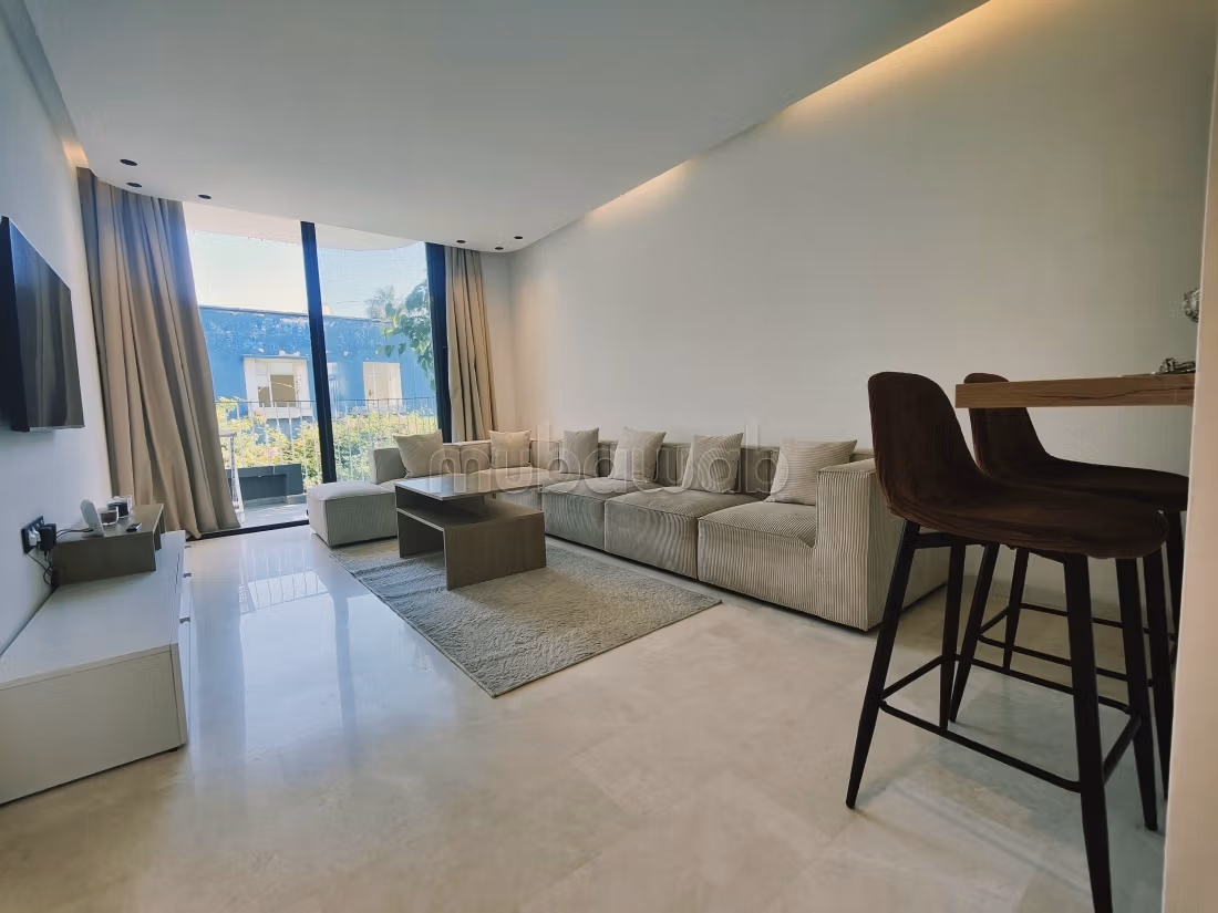Très bel appartement en location à Palmier. 3 pièces confortables — 4