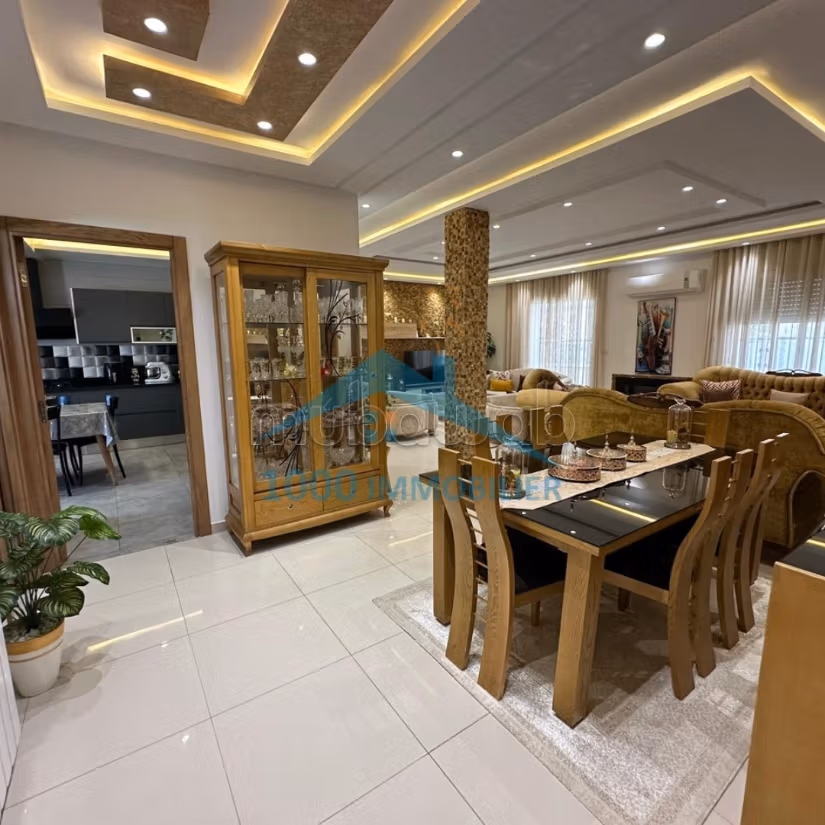 Etage de villa à vendre Cité Gazerne Sousse