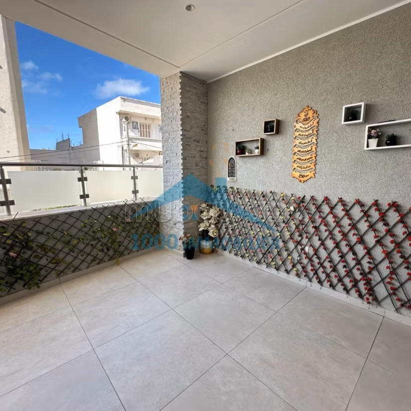 Etage de villa à vendre Cité Gazerne Sousse