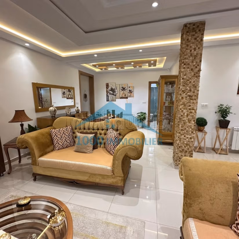 Etage de villa à vendre Cité Gazerne Sousse