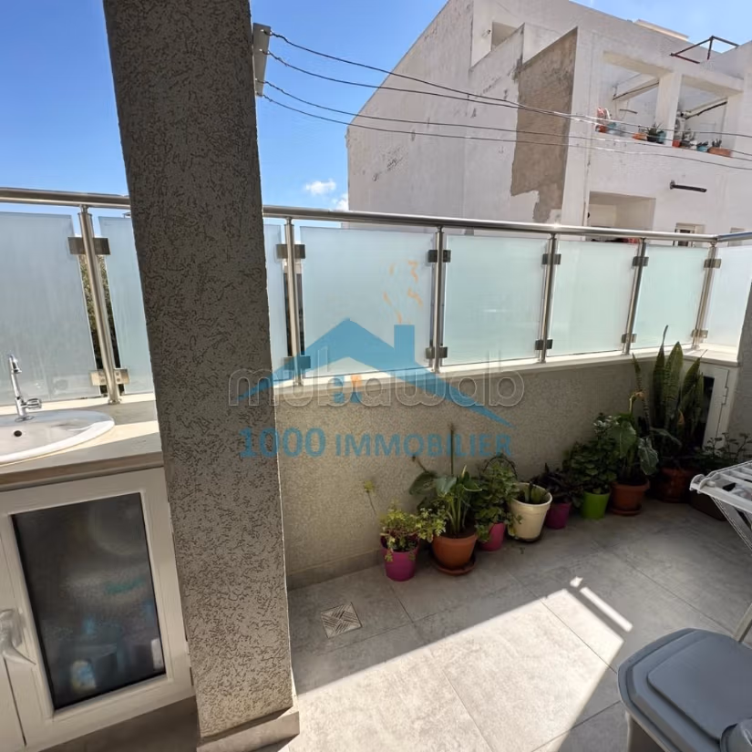 Etage de villa à vendre Cité Gazerne Sousse