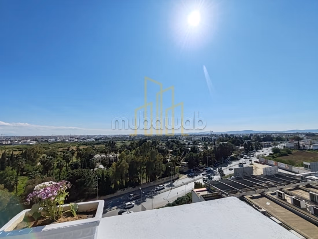 A vendre un appartement S3 à La Soukra