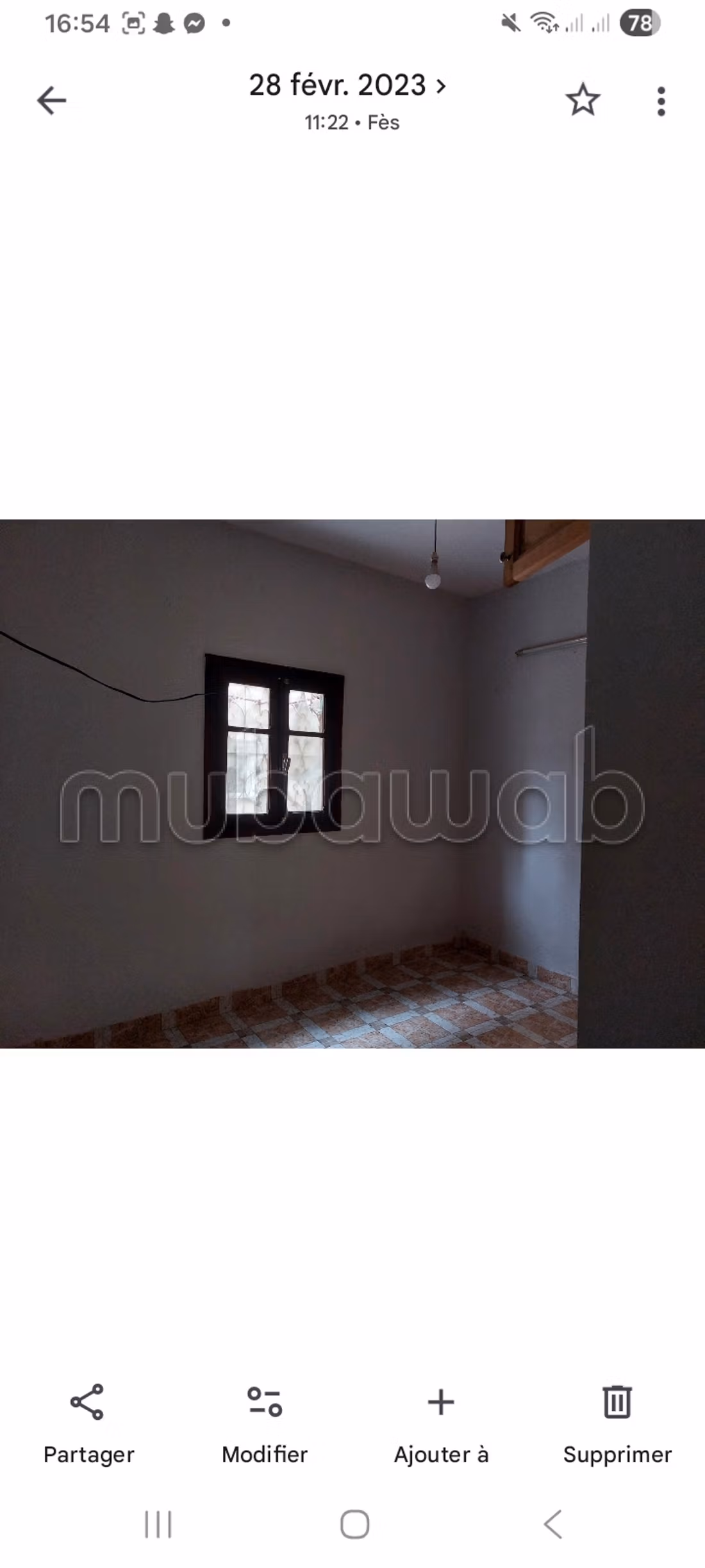 Maison à la vente à Hay Jdid. 
6 pièces confortables. 
Bien meublé — 3