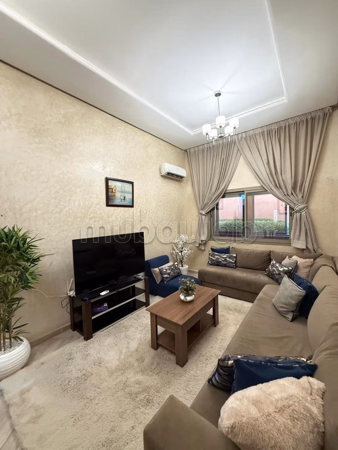 Appartement RDC 3 pièces avec terrasse piscine — 2