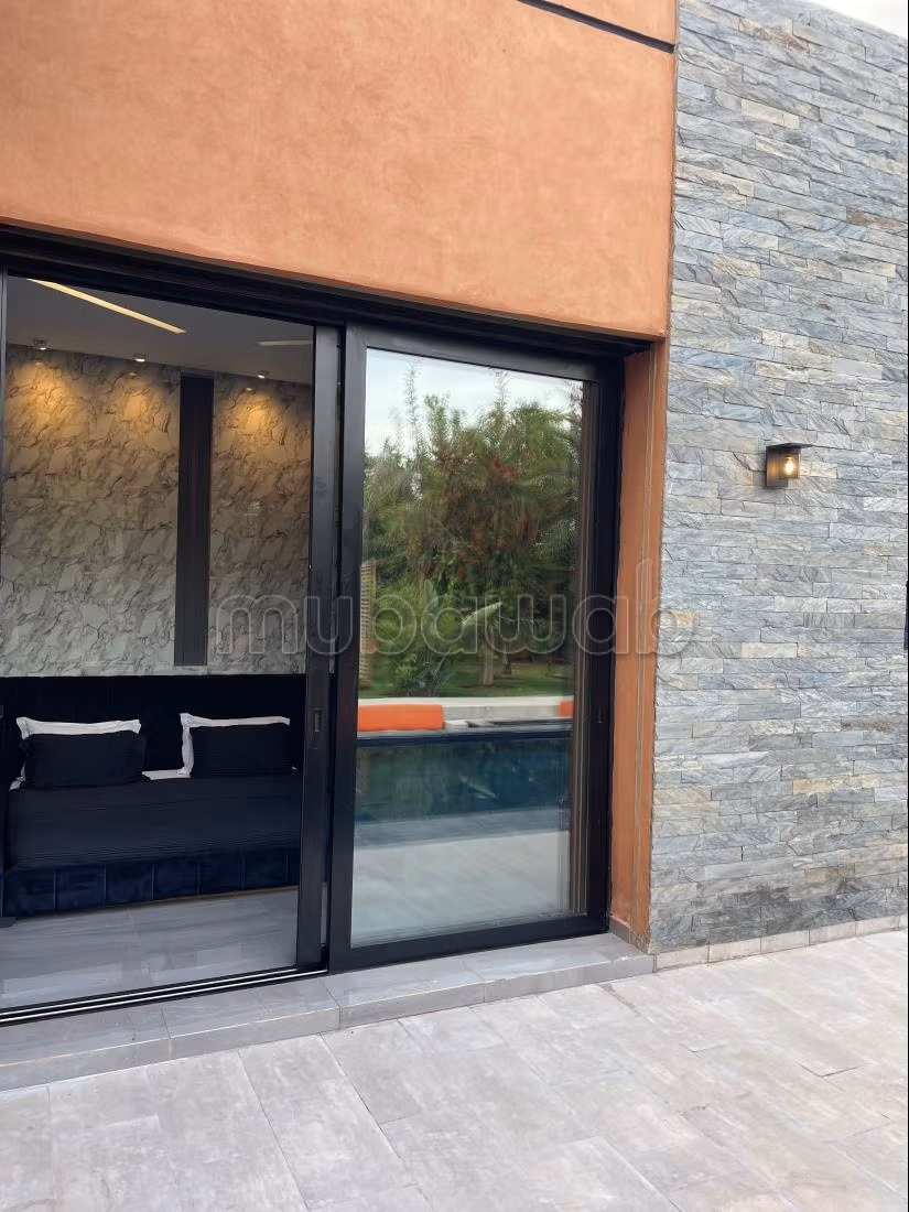Modern Villa  Pool, Unique Setting,
