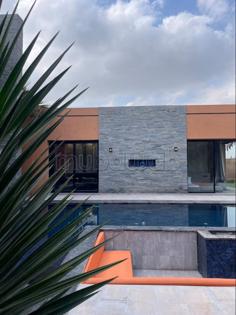 Modern Villa  Pool, Unique Setting,