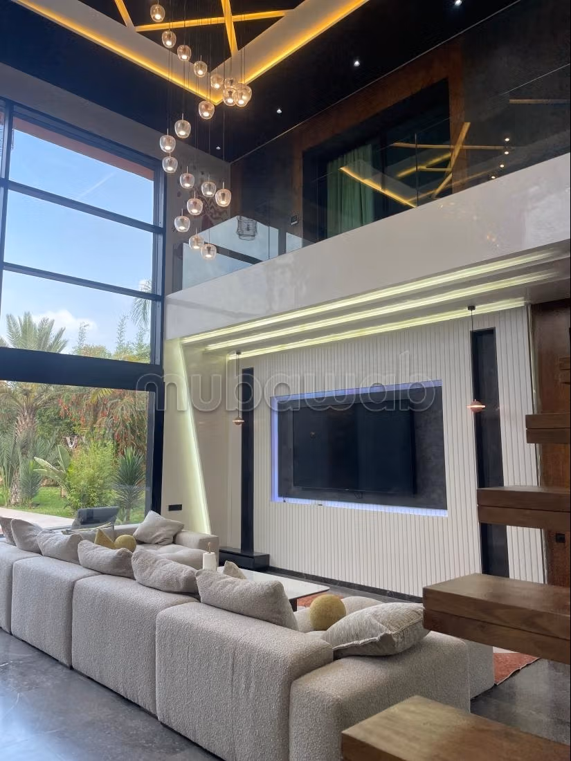 Modern Villa  Pool, Unique Setting,