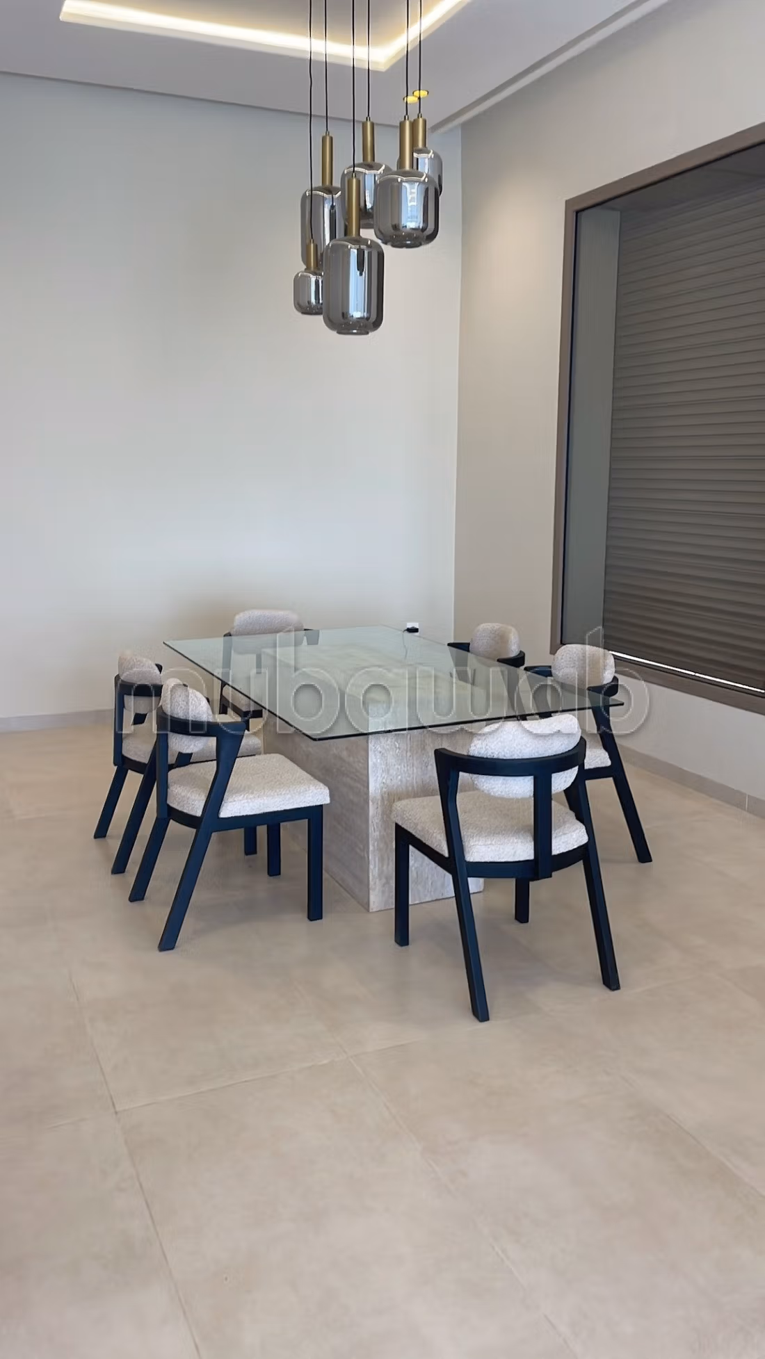 Luxury home for sale in Route Amizmiz. Large area 1000 m². Storage unit