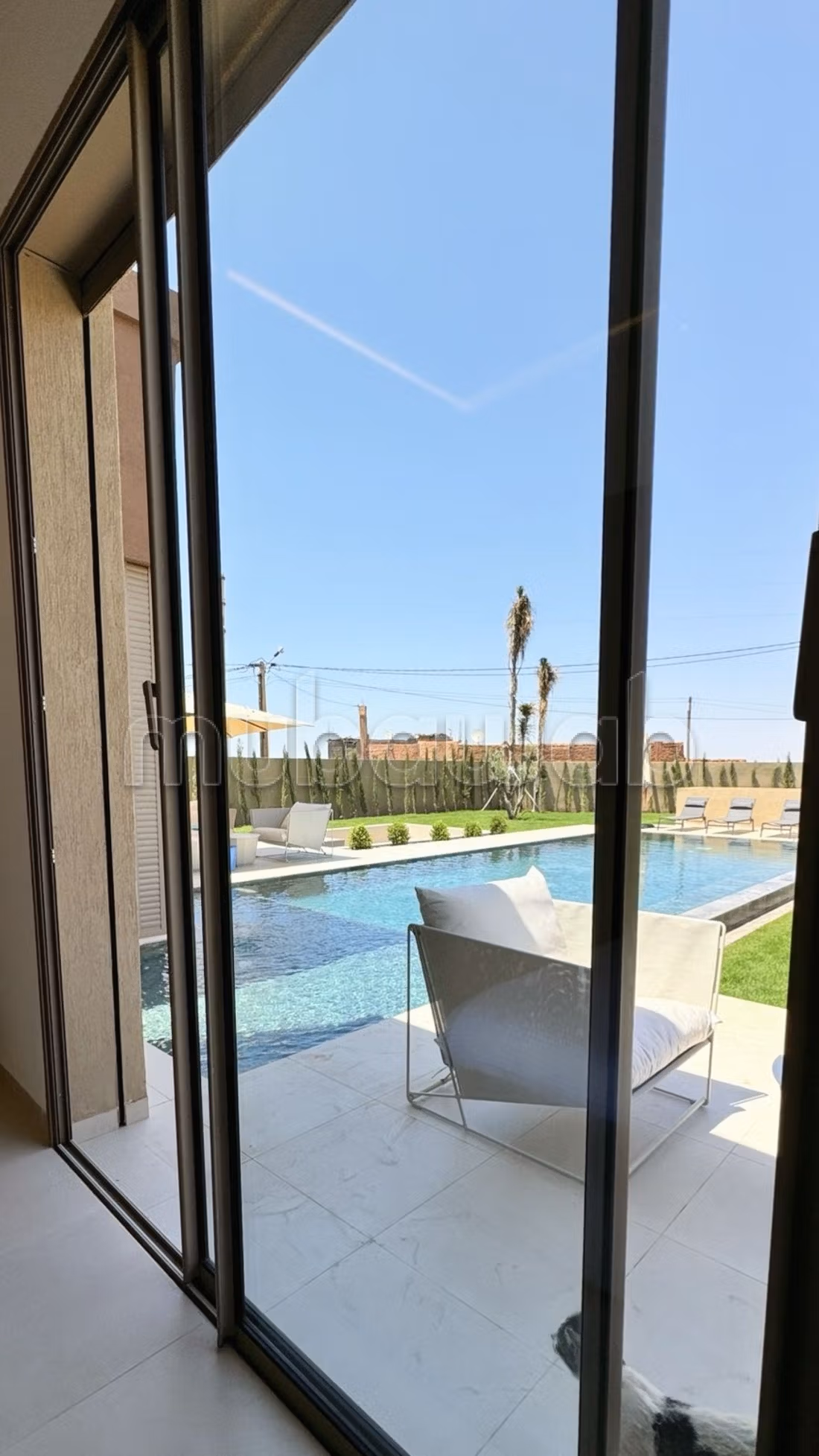 Luxury home for sale in Route Amizmiz. Large area 1000 m². Storage unit