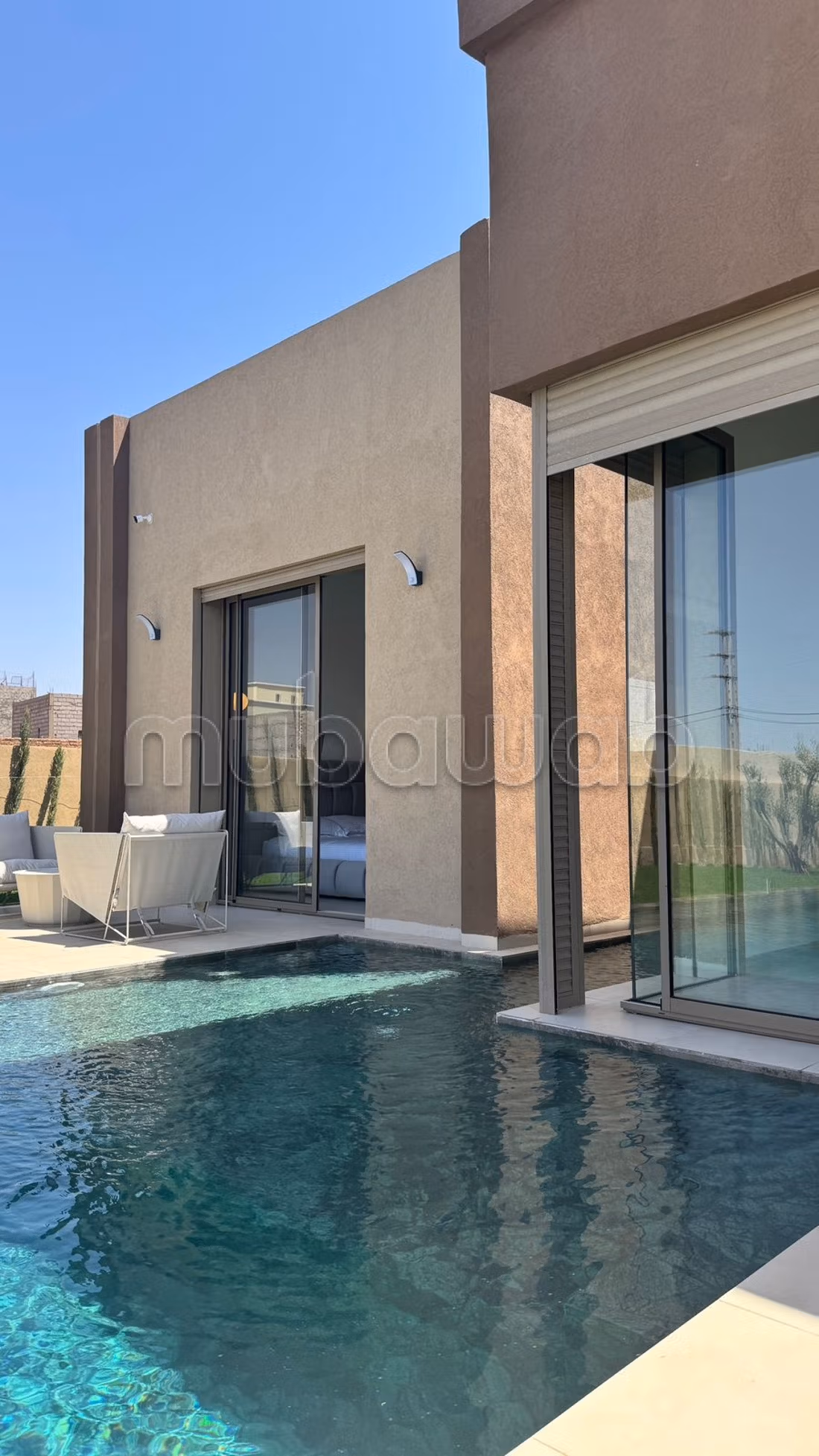 Luxury home for sale in Route Amizmiz. Large area 1000 m². Storage unit