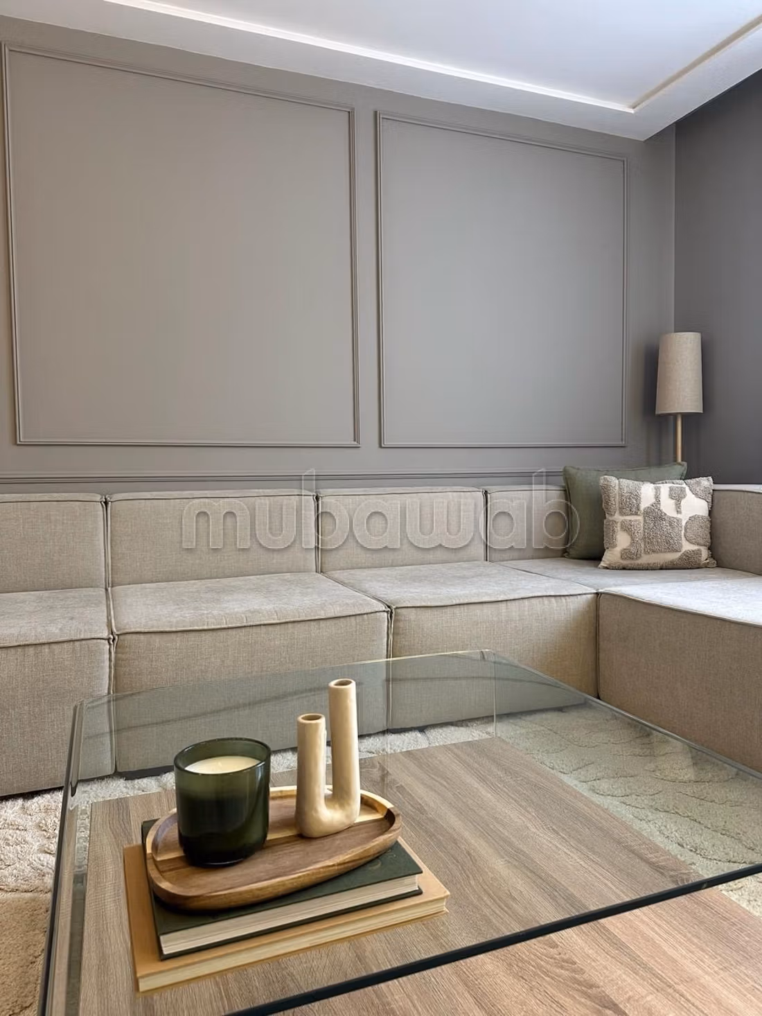 Vente d'un bel appartement à Tanja Balia. 
3 belles chambres. 
Bien meublé — 2