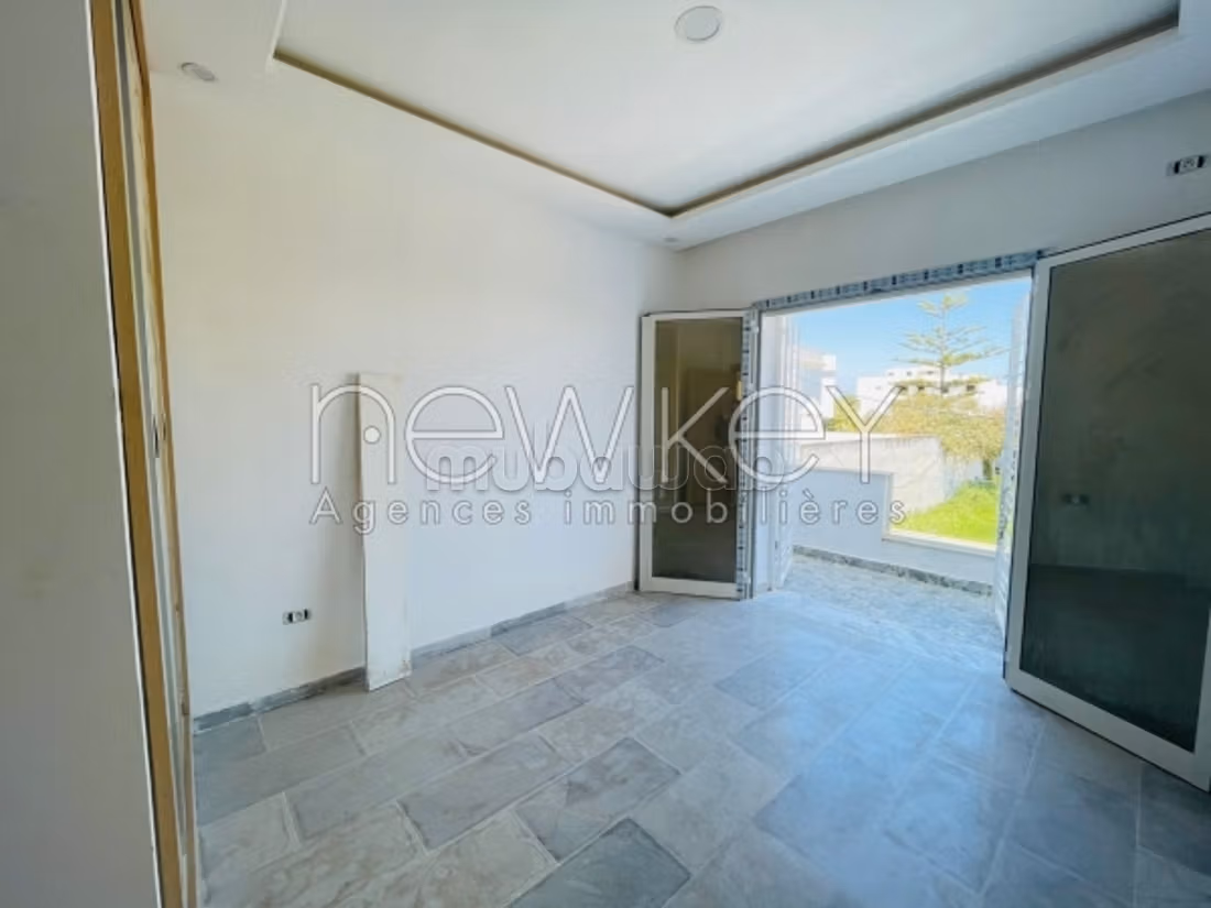 A vendre un duplex s4 à Gammarth village