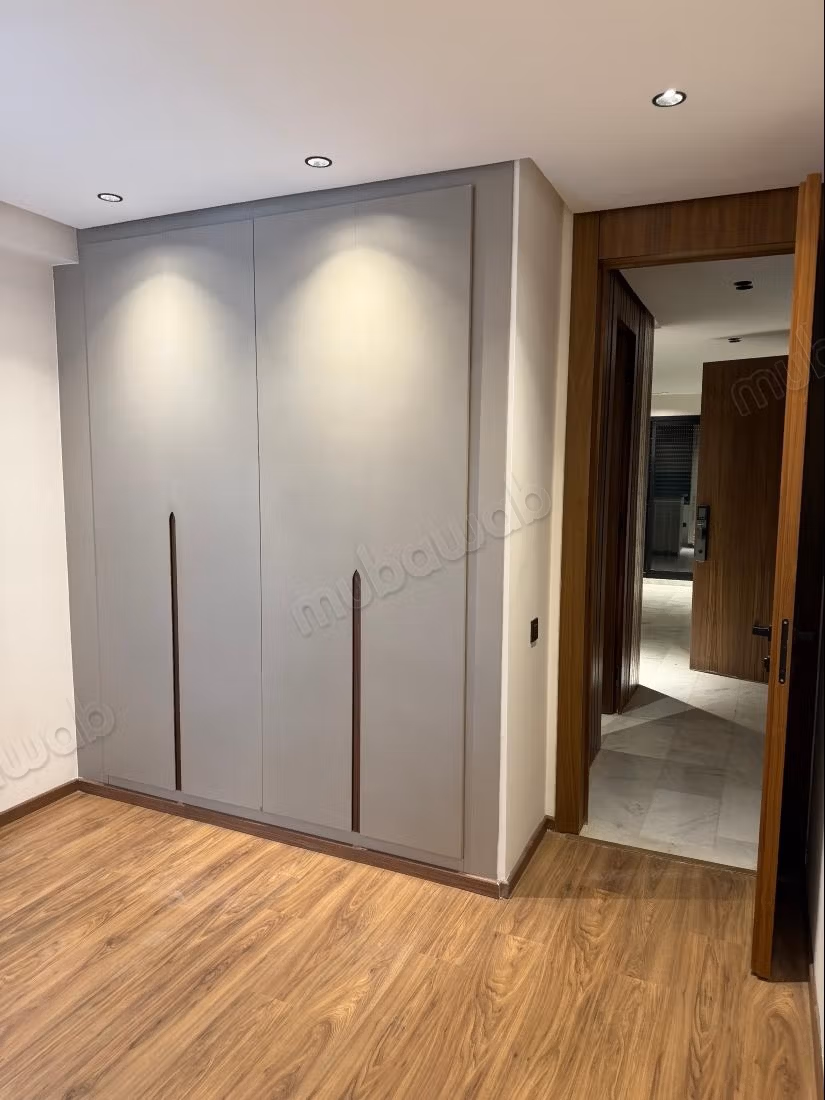 Eccellente appartamento studio in vendita molto moderno in un edificio nuovo nel centro di Gueliz