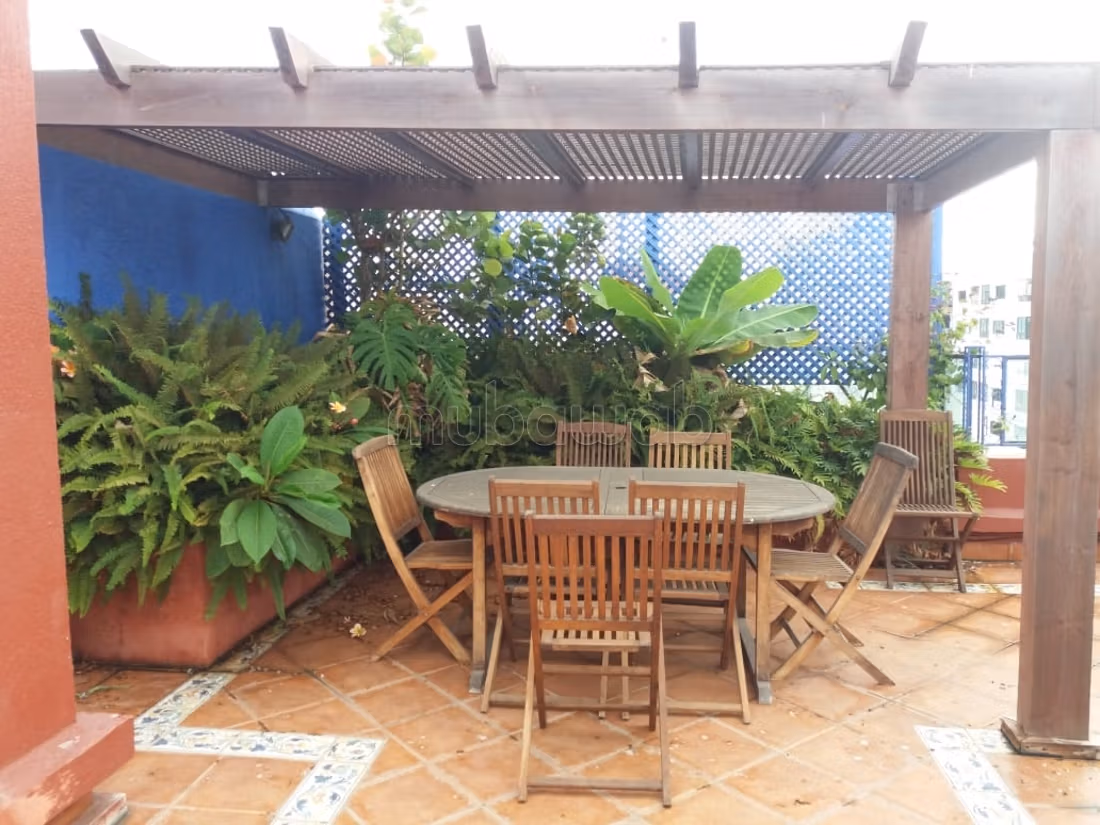 À louer – Appartement meublé duplex d'exception au Triangle d'Or, Casablanca